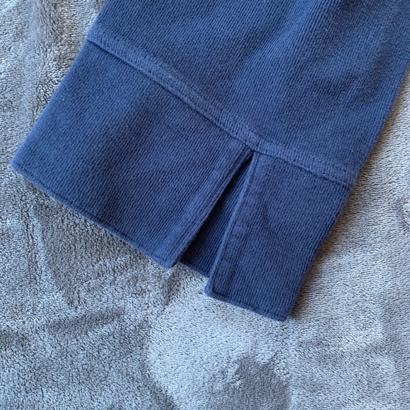 Men’s Tommy Bahama Split Crew Neck Sweater🐬 - Picture 7 of 10